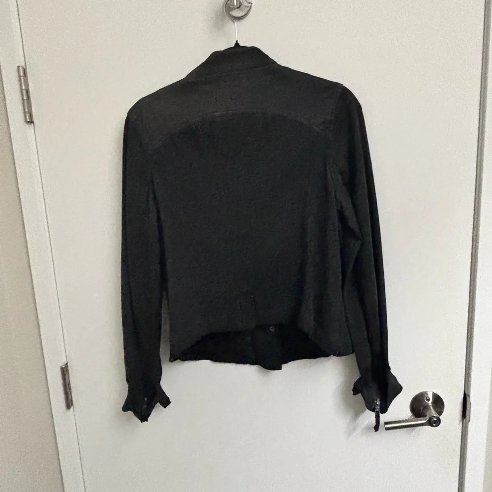 Casual jacket with leather detail